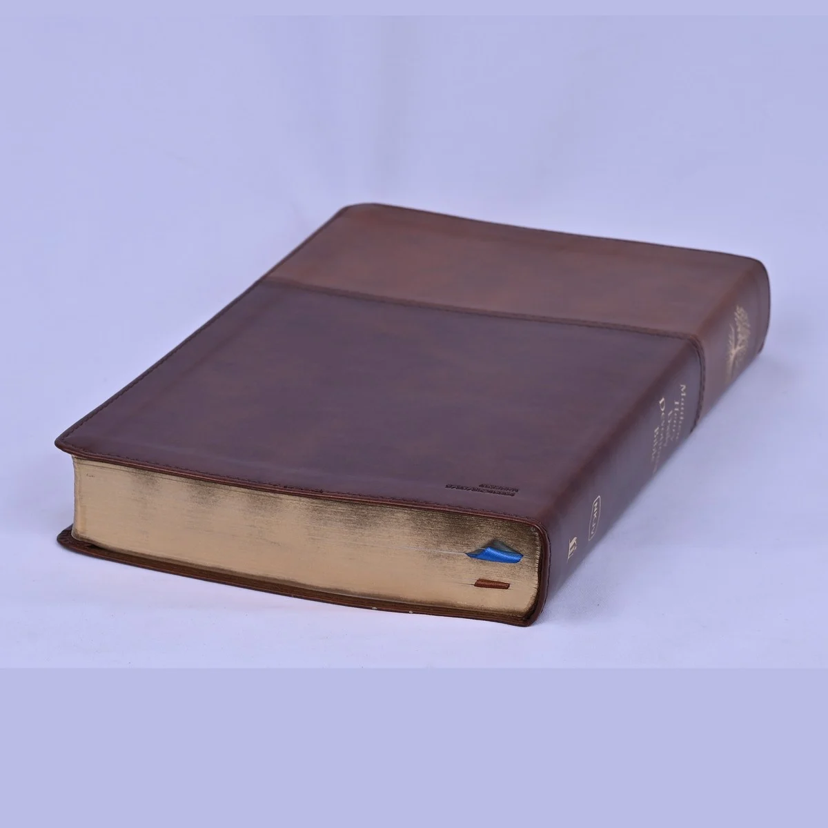 NKJV Matthew Henry Daily Devotional Bible, Leathersoft, Brown, Red Letter, Comfort Print